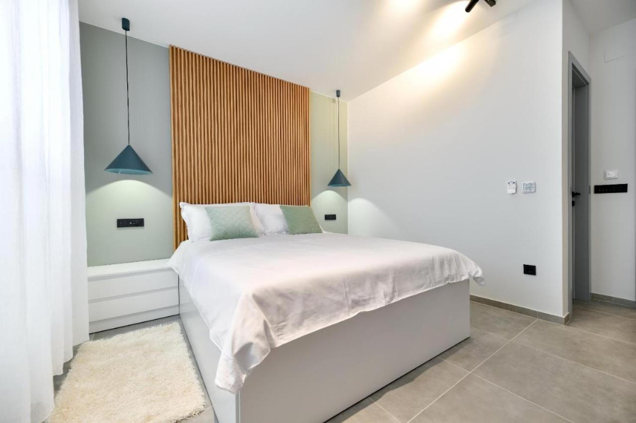 Maris Accommodation By Belmont Realty ザダル エクステリア 写真
